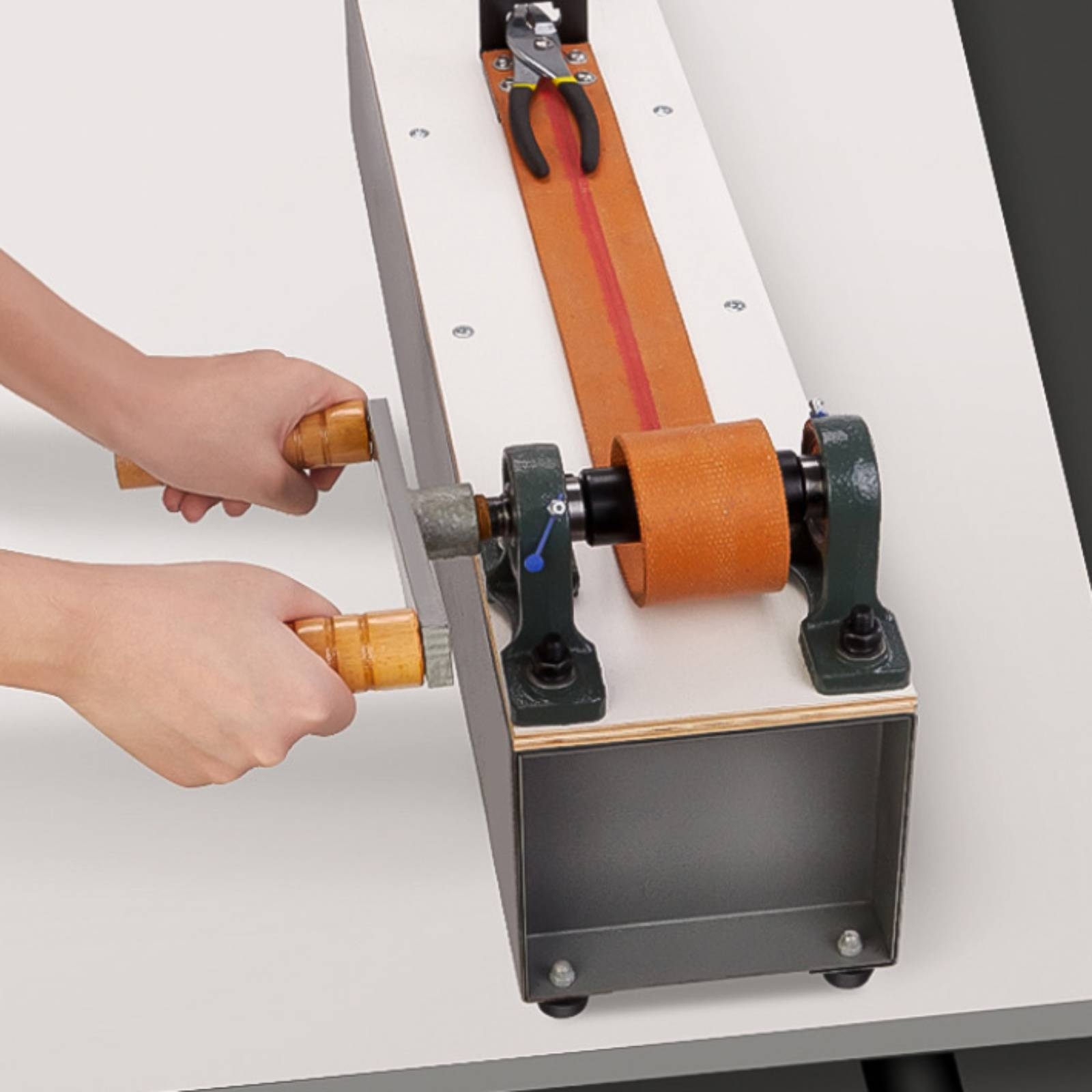 ワイヤー伸線機 コンパクト手動ワイヤー伸線機 ハンドクランク - Jewelry Making Machine のレビューと価格